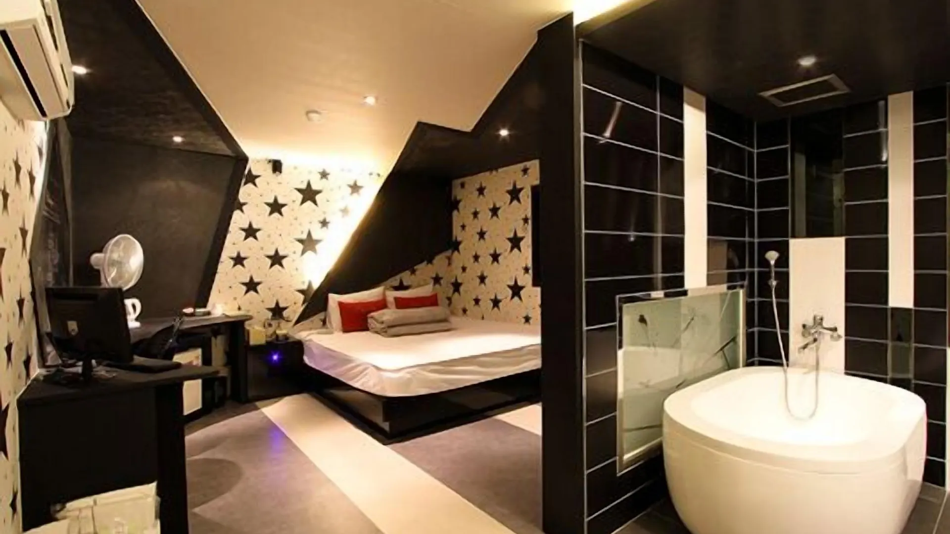 Foxy Motel 釜山 酒店