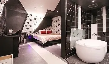 ** Hotel Foxy Motel Busan South Korea